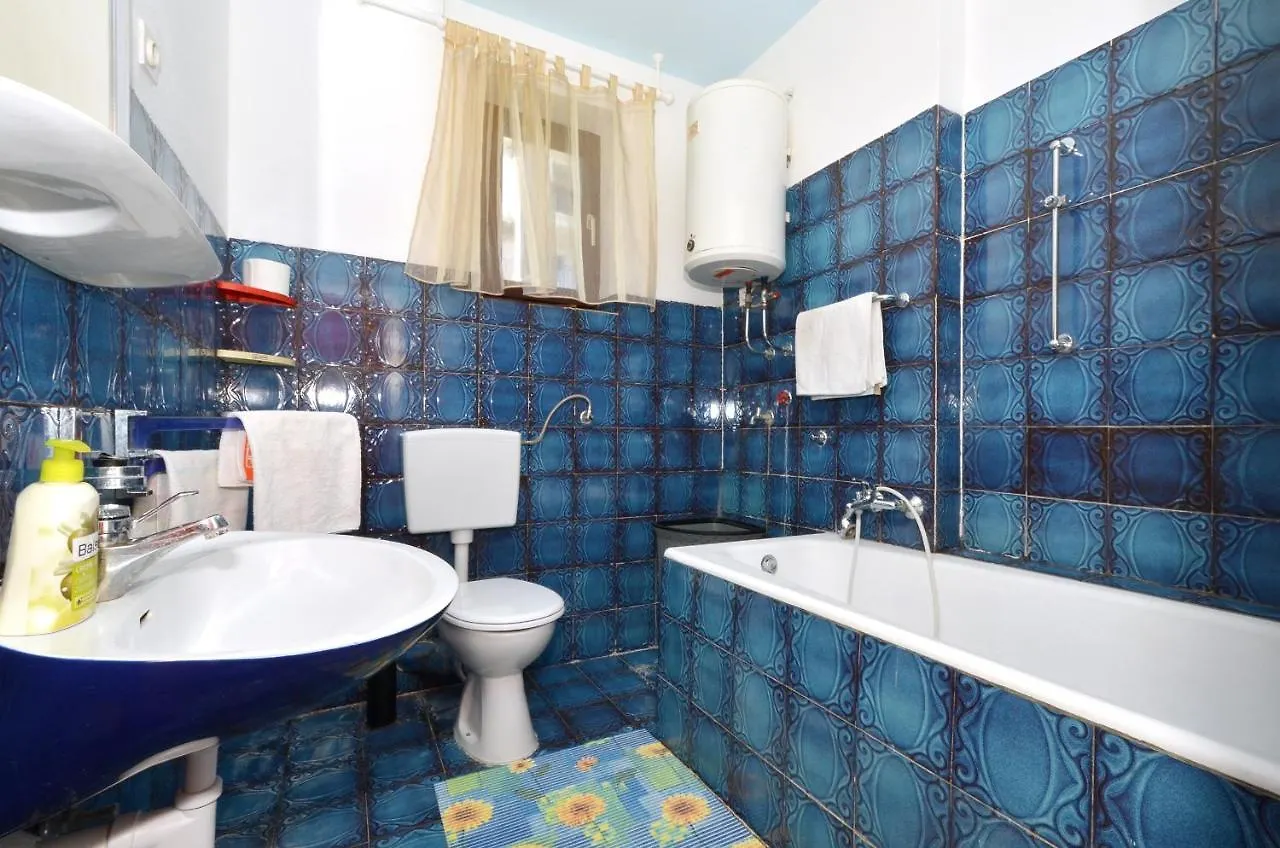 Apartments By The Sea Arbanija, Ciovo - 8651 Трогир