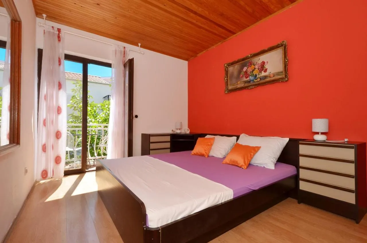 Apartments By The Sea Arbanija, Ciovo - 8651 Трогир 0*,