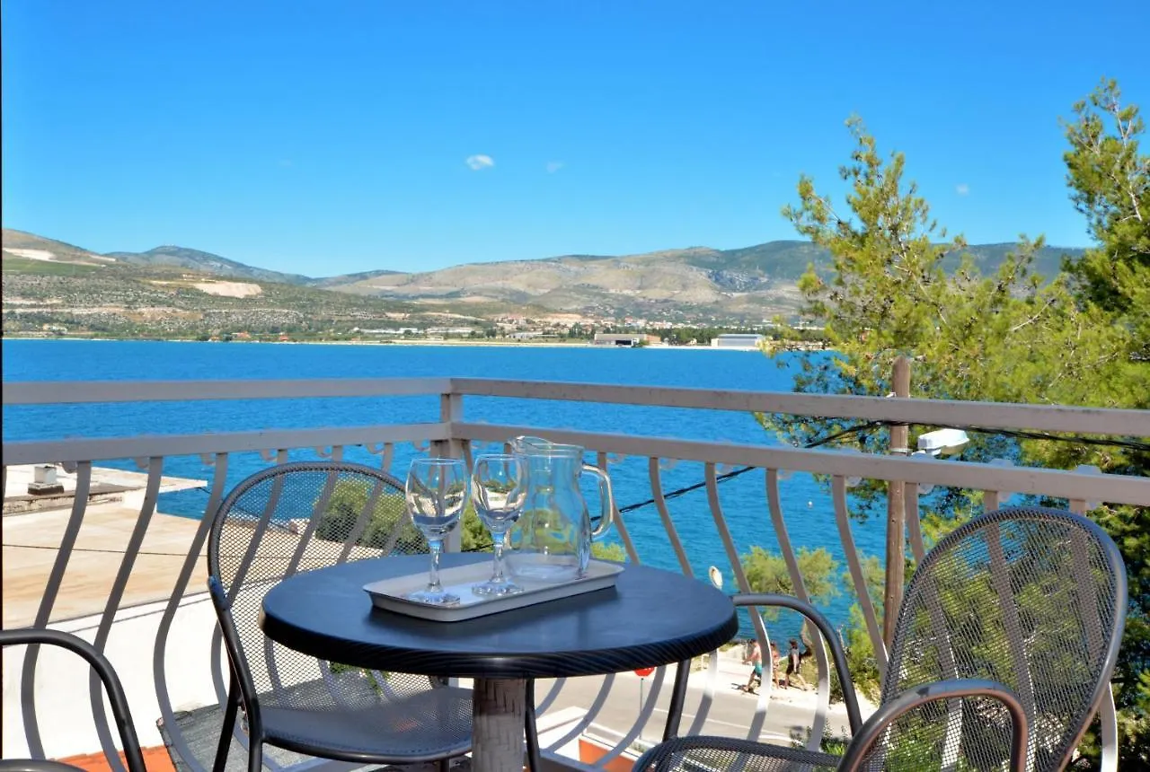 Apartments By The Sea Arbanija, Ciovo - 8651 Трогир Хорватия