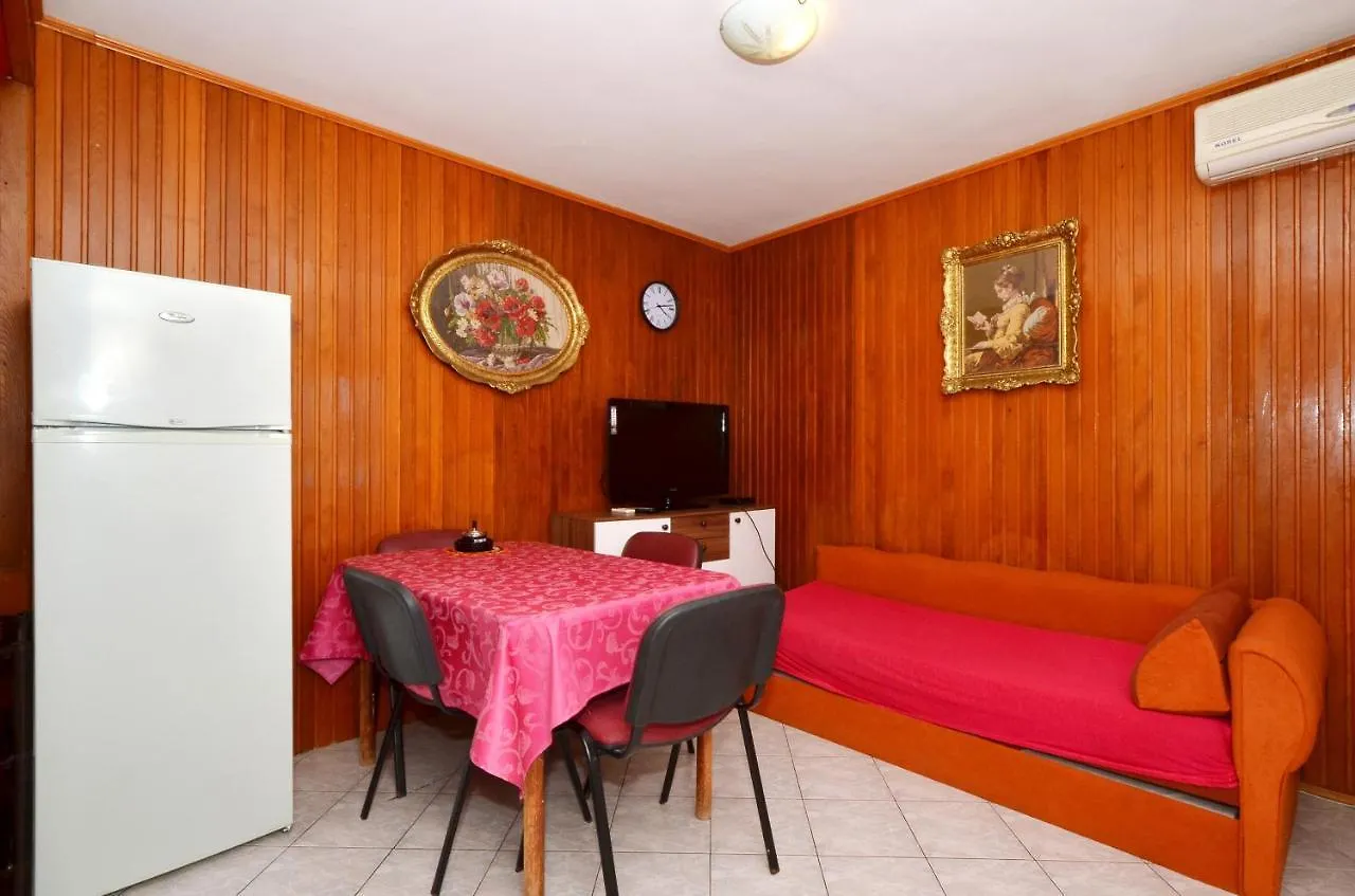 Apartments By The Sea Arbanija, Ciovo - 8651 Трогир 0*,  Хорватия