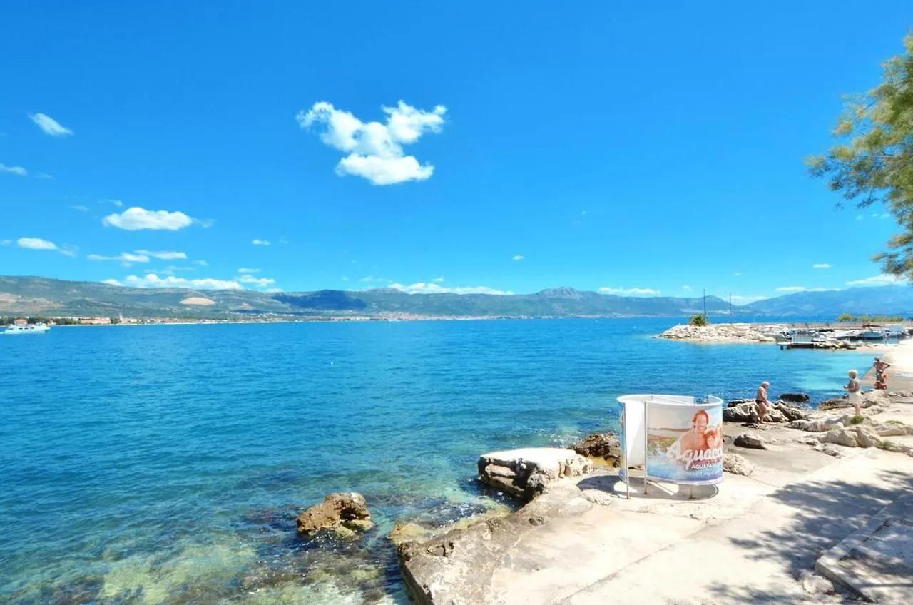 Apartments By The Sea Arbanija, Ciovo - 8651 Трогир 0*,